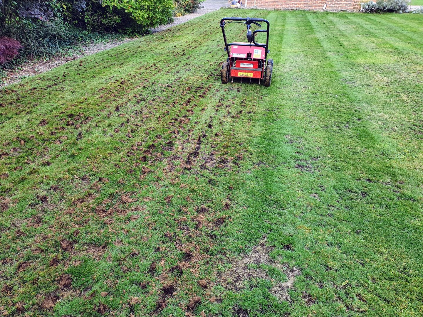 solid-tine-aeration-near-me-maidstone-kent