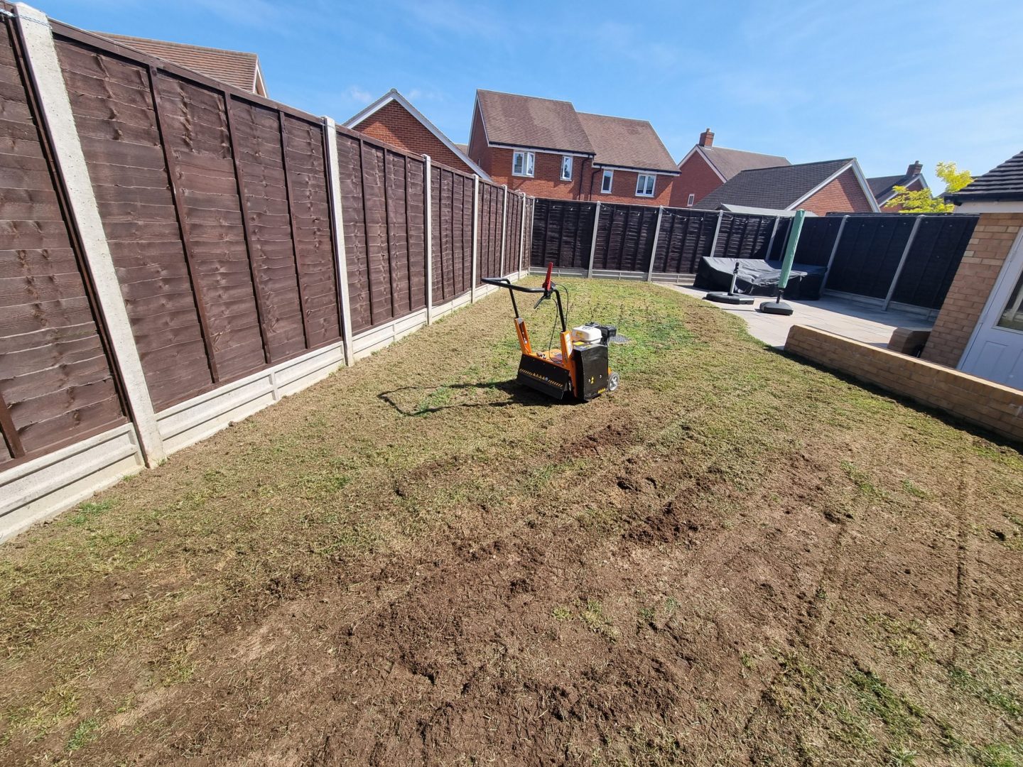 lawn_scarification_lawn_booster_lawn_renovation_maidstone_kent_me16